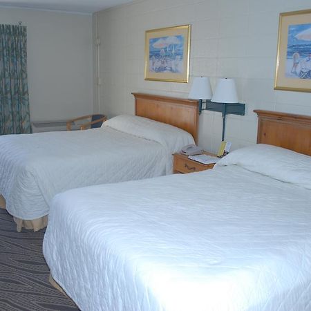 Admiral Motor Inn Миртл-Бич Экстерьер фото