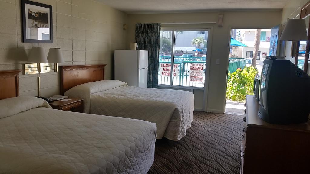 Admiral Motor Inn Миртл-Бич Экстерьер фото