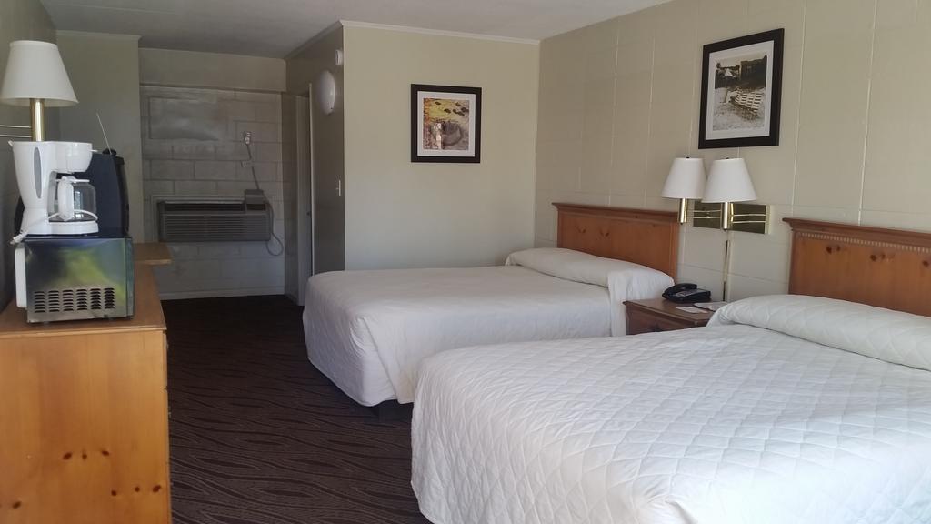 Admiral Motor Inn Миртл-Бич Экстерьер фото