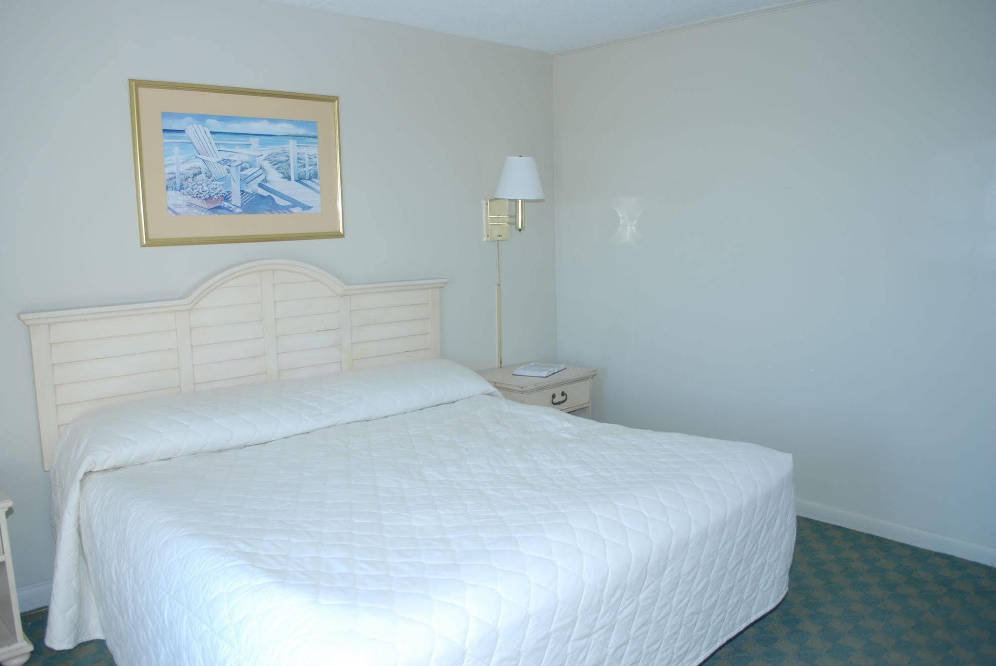 Admiral Motor Inn Миртл-Бич Экстерьер фото